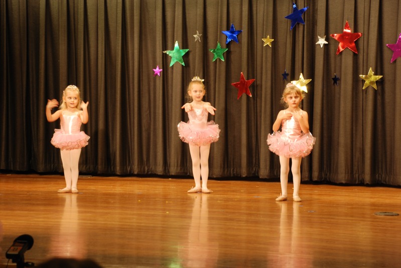 2012/05(May)/Sydney's Dance Recital/2012-05-12-Sydney's Recital-01.jpg